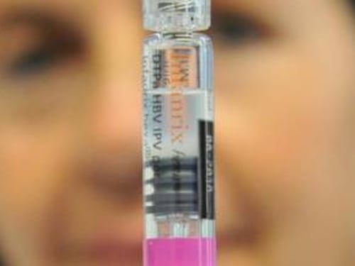 Pistoia, padre "no vax", madre "pro vax": decide il giudice se vaccinare i figli