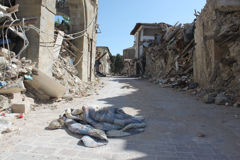 Amatrice, viaggio nella città sommersa dalle macerie ad un anno dal sisma 3