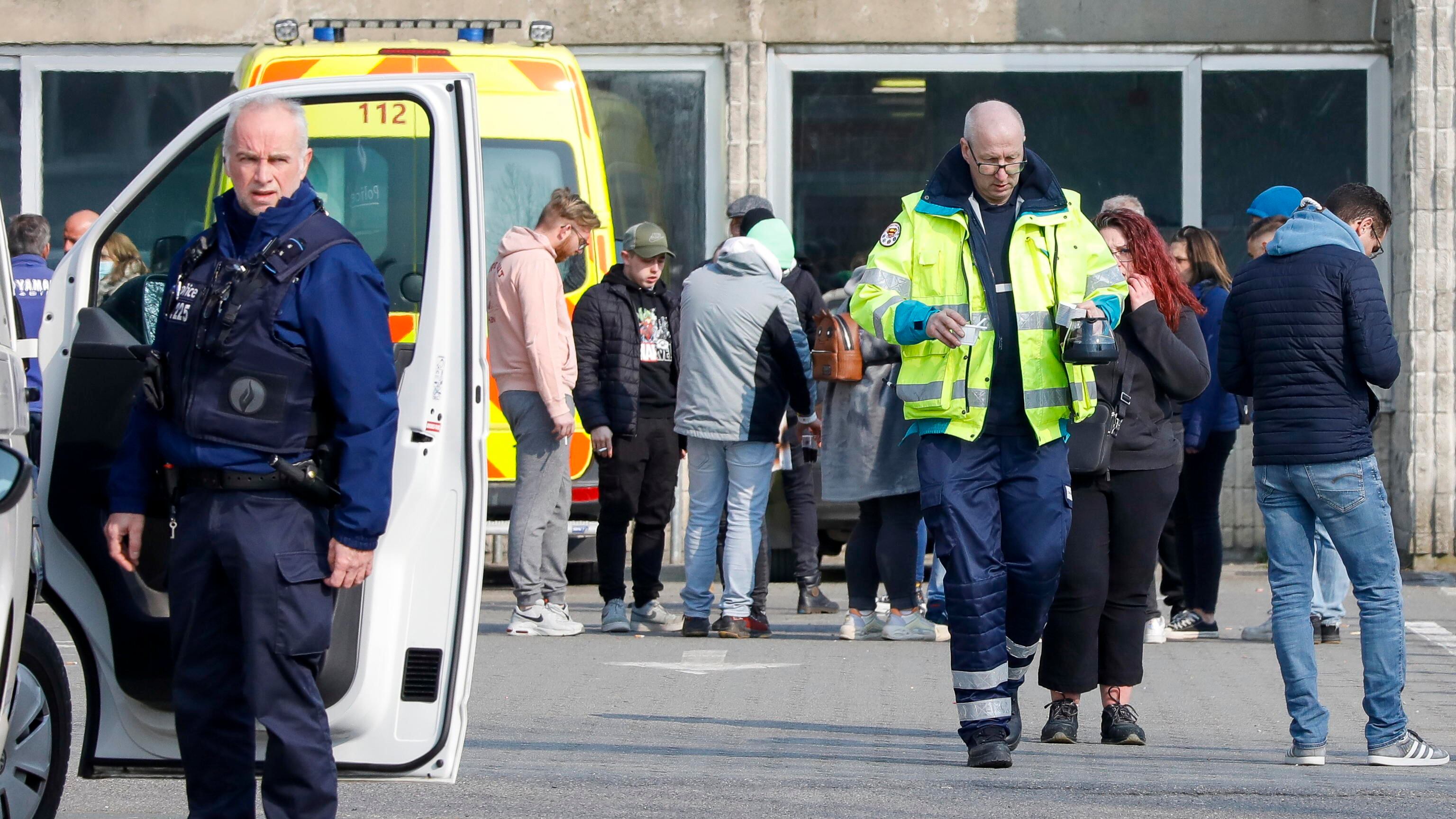Auto sul Carnevale: 7 morti. "A bordo c'erano 2 italiani"