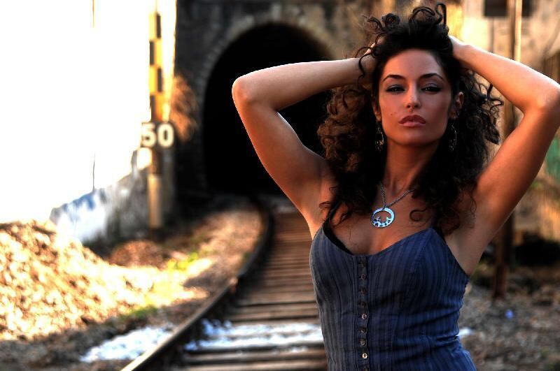 Raffaella Fico, le immagini 7