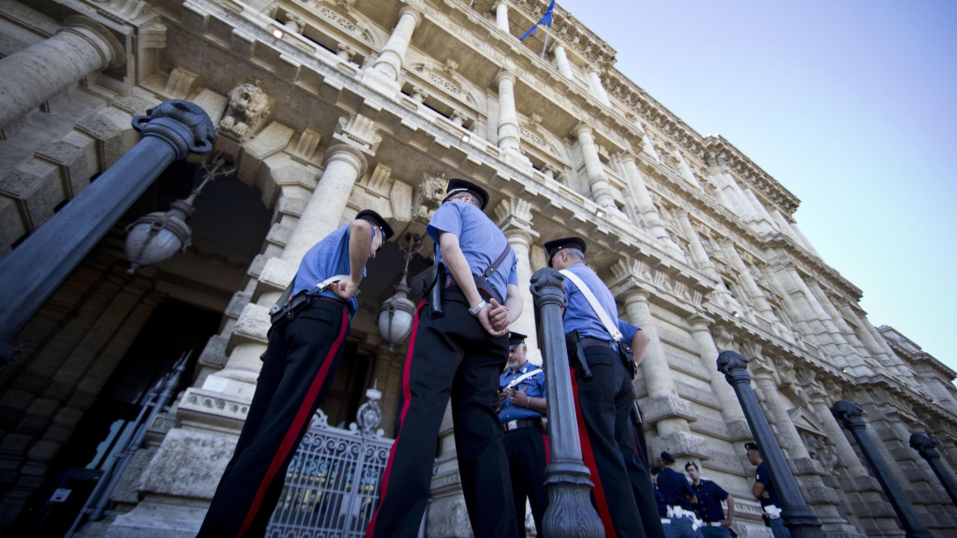 È già partita la caccia al Cav