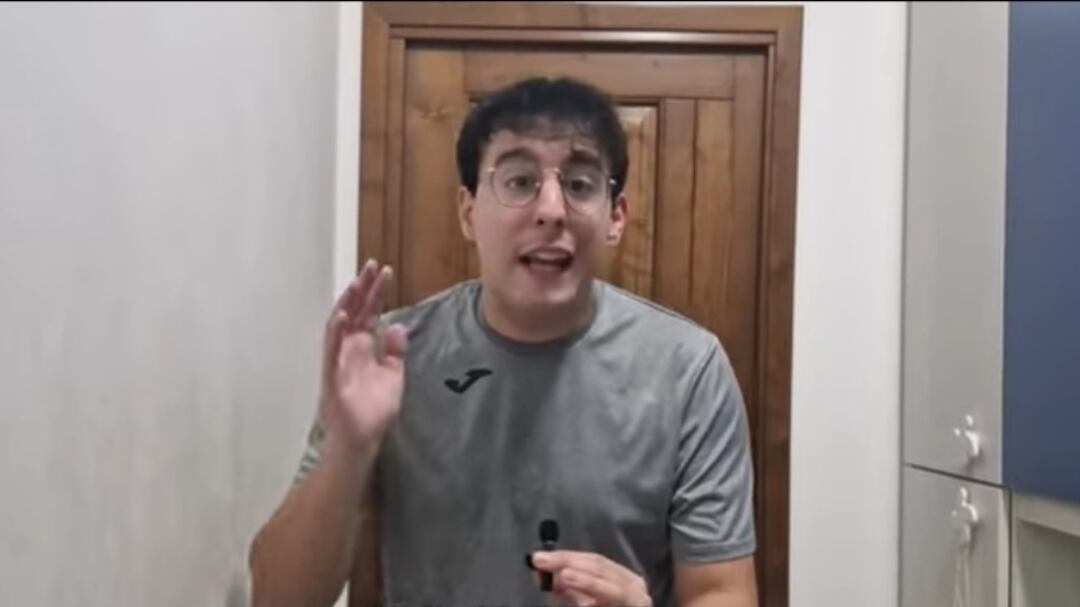 Lo youtuber Favarigna finisce in manette: violenza sessuale su minorenne