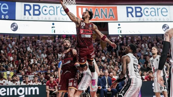 Basket, Venezia supera (in rimonta) Bologna e riapre la serie sul 2-1