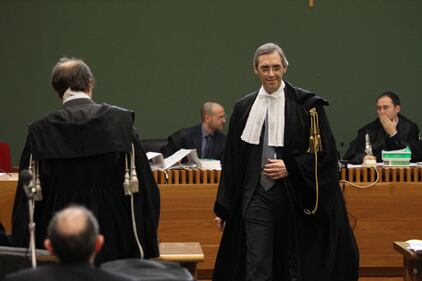 Di Pietro torna a vestire la toga 5