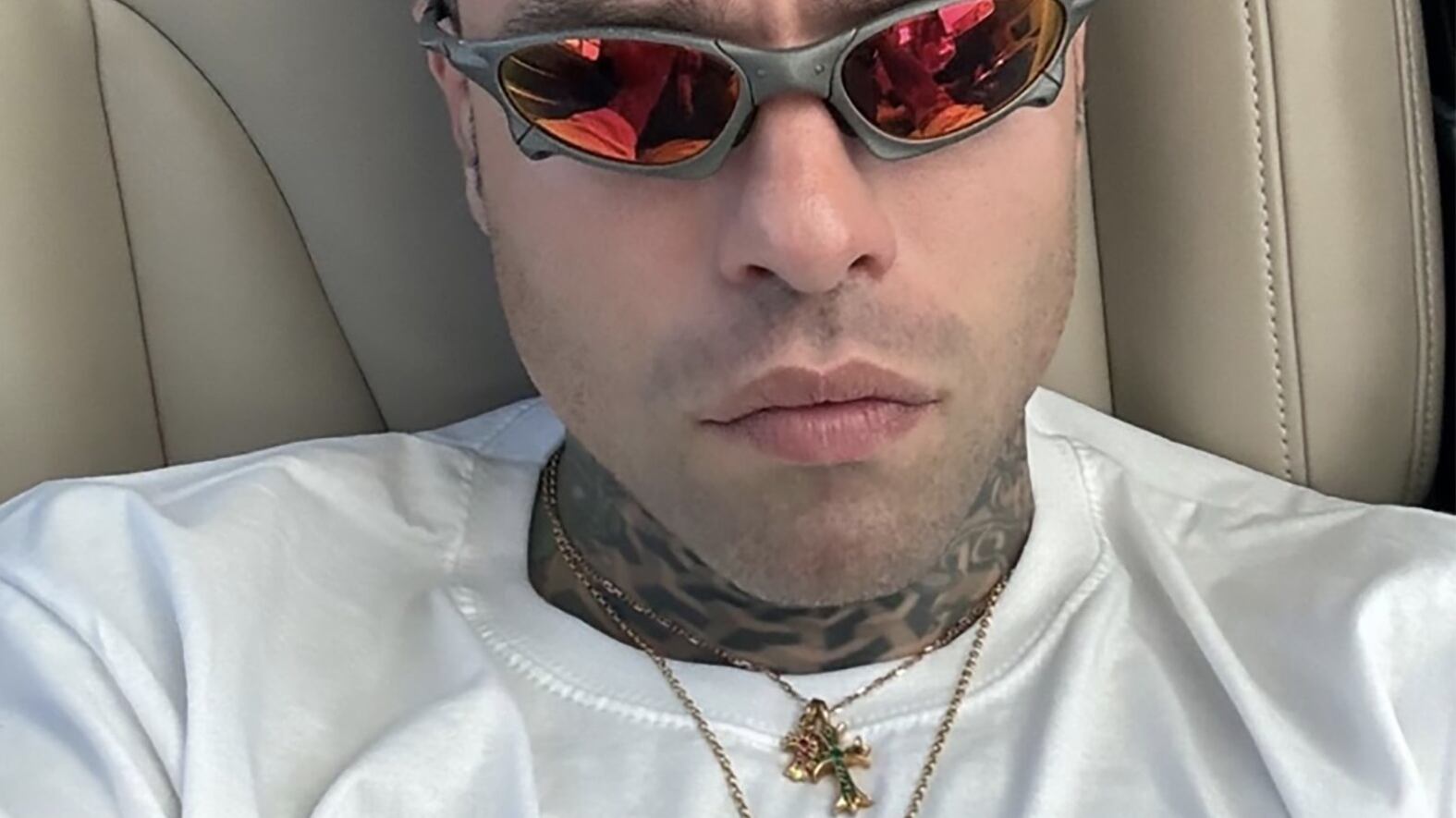 L'ospitata di Fedez alla festa della Madonna fa infuriare i parroci