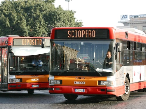 Caos trasporti pubblici:<br />
una giornata di sciopero<br />
In tilt treni, metro e tram