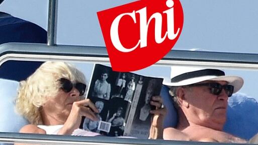 Camilla è in vacanza senza Carlo. E legge il libro scandalo su Mary