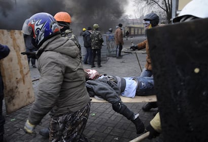 Morti e feriti, non si fermano le violenze 4