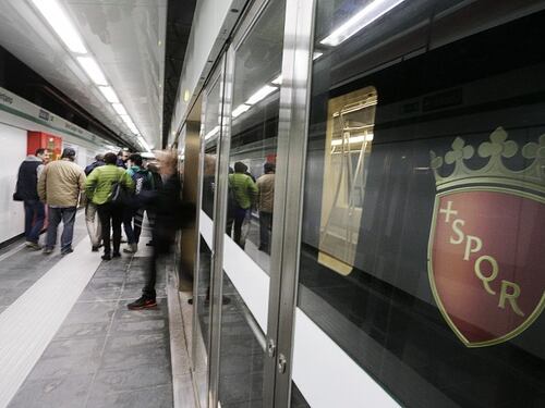 Atac, un'addetta ruba l'incasso. I sindacati la difendono