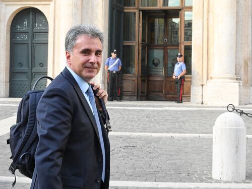 "Ricci deve chiarire su Affidopoli. La sua è una fuga reiterata"