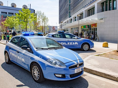 "Siamo i Casamonica". La lite in strada poi l'orecchio mozzato