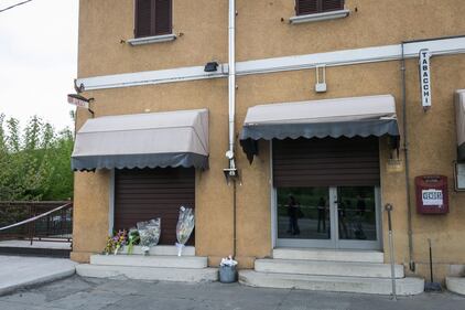 Budrio, il bar assaltato dal ladro 16