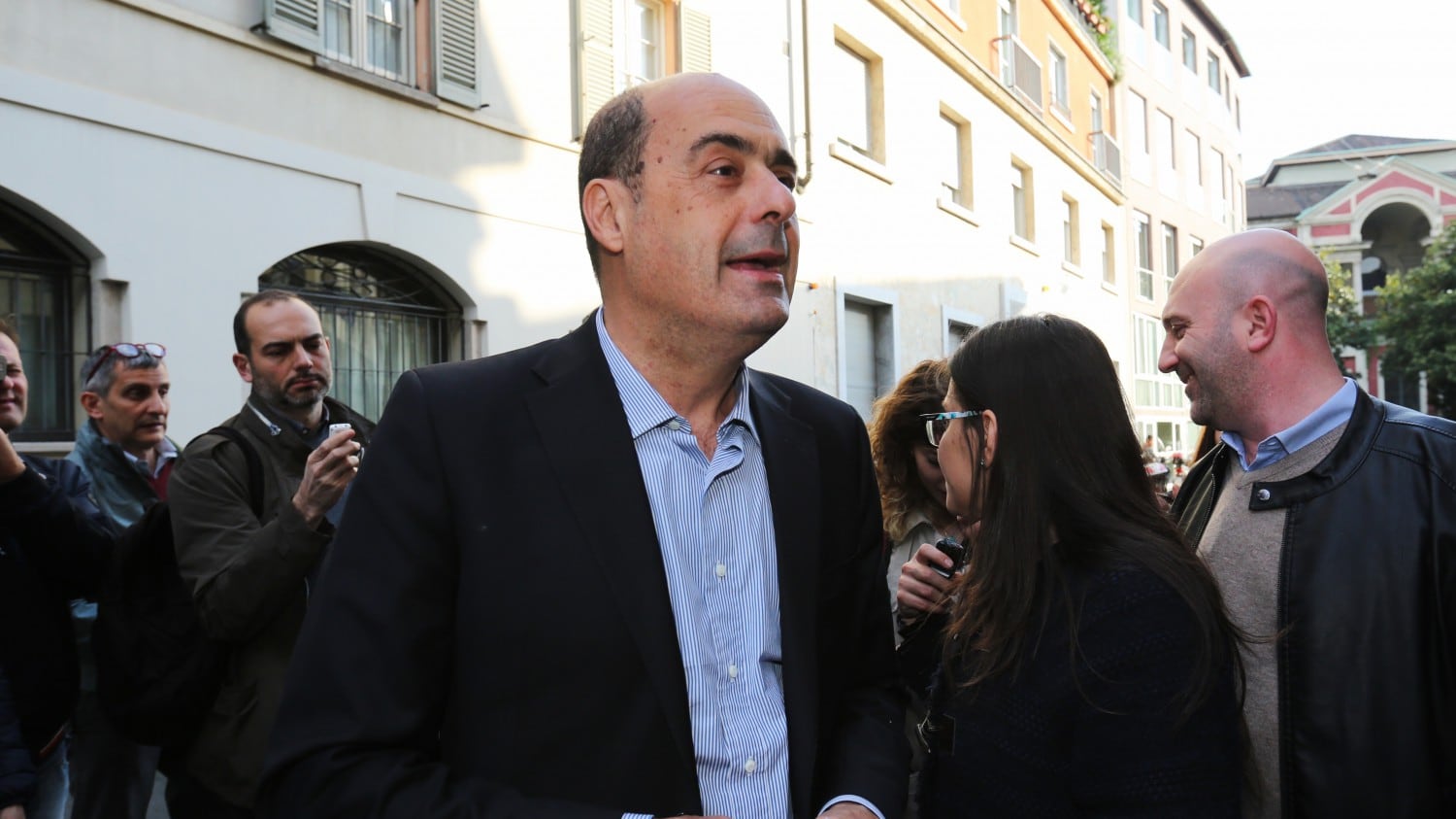 Via i paletti del Capitano: il Pd prepara il governo ma ha già riaperto i porti