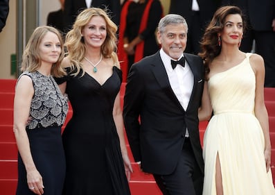 Amal Clooney e lo spacco vertiginoso a Cannes 3