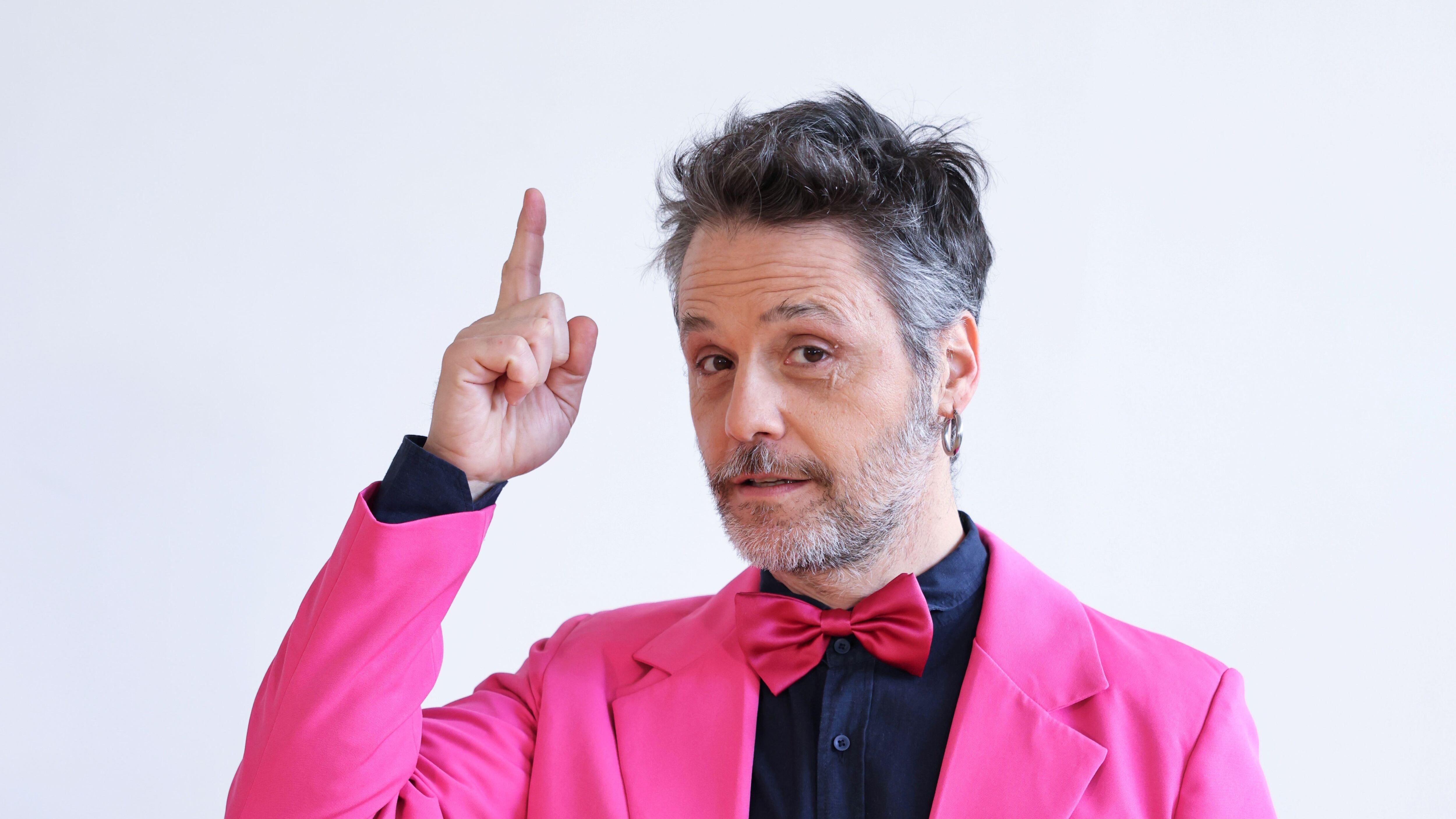 In teatro ora approda il "Rischiatutto sexy". Pisani: "Chi sbaglia le risposte si spoglia"