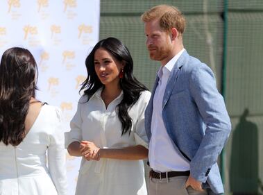 I duchi di Sussex mano nella mano nella visita ufficiale a Johannesburg 2