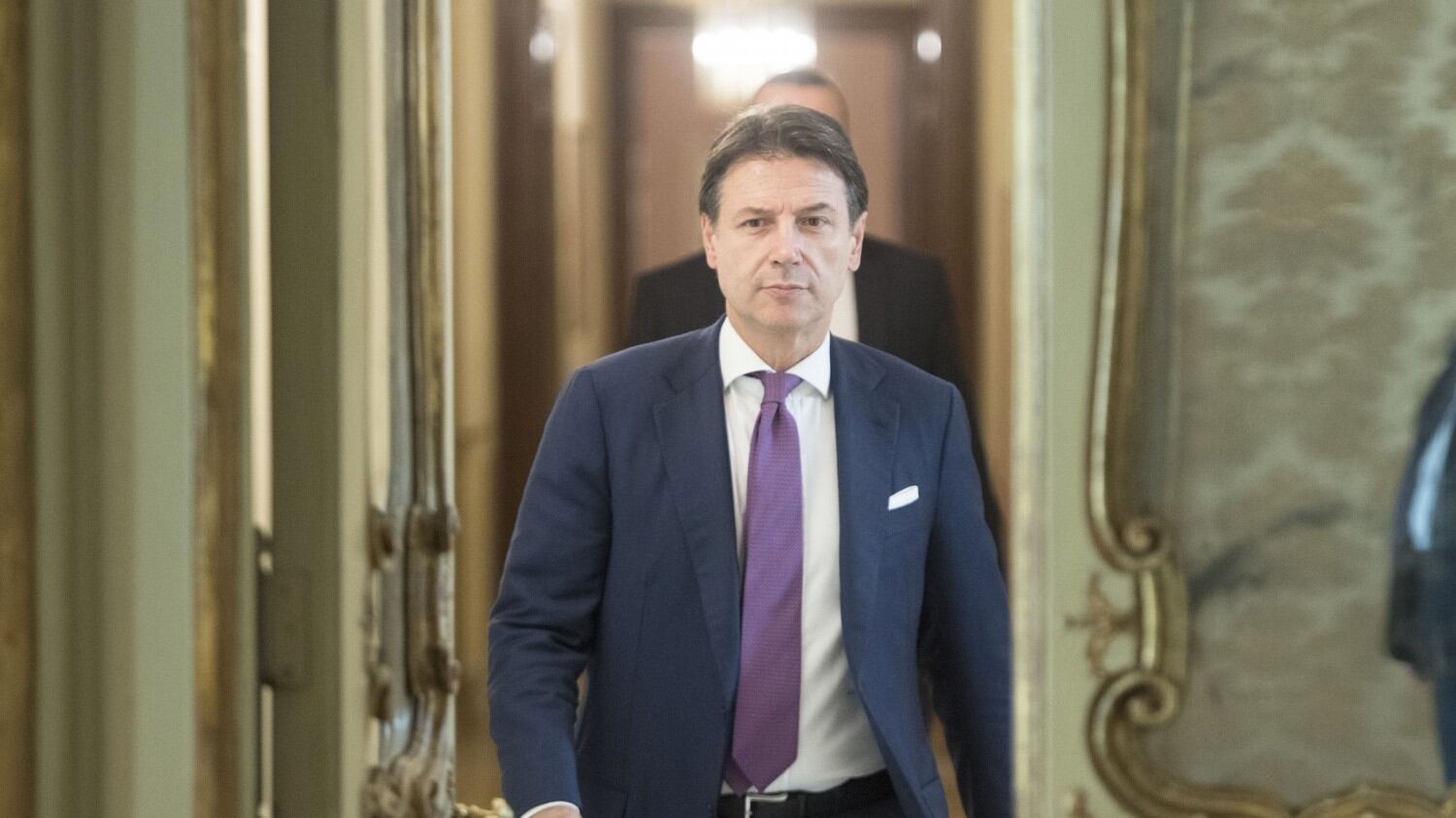 Intesa su Pos e sui contanti: ma partiranno solo da luglio. Sì alla tagliola delle manette