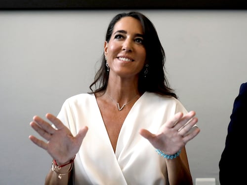 “Solo un troglodita”. Ronzulli stronca Vannacci dopo gli insulti a Cerno