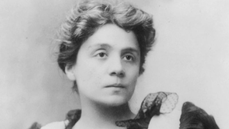 Eleonora Duse diva senza trucchi che inventò la moda "no filter"