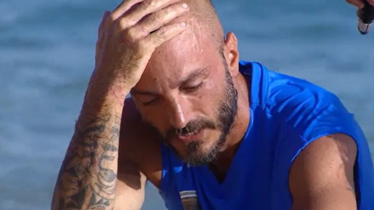 Paura all'Isola dei Famosi: Vaporidis si sente male in diretta