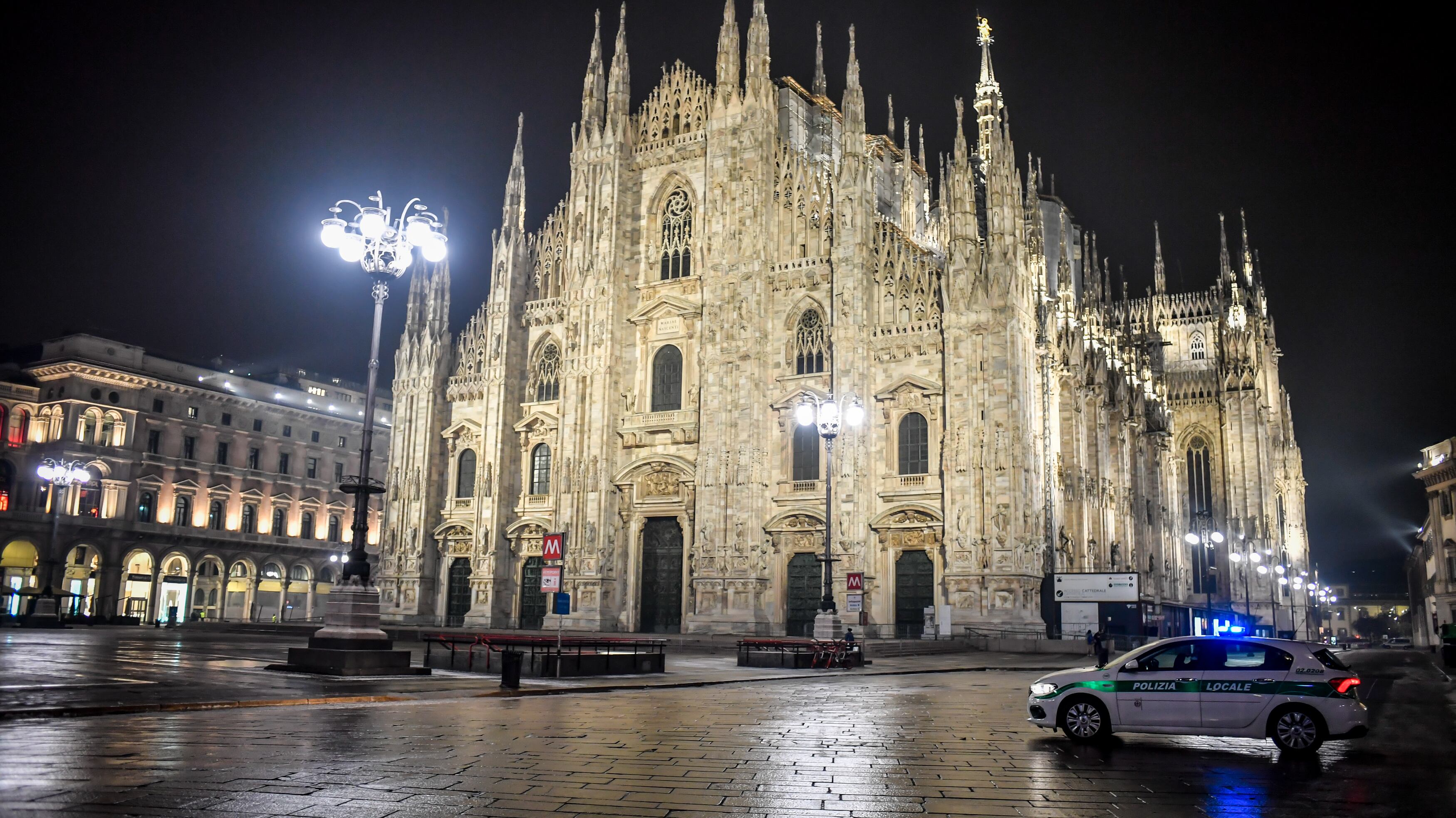 La Lombardia si prepara alla zona rossa. Fontana: "Spero ultimo sacrificio..."