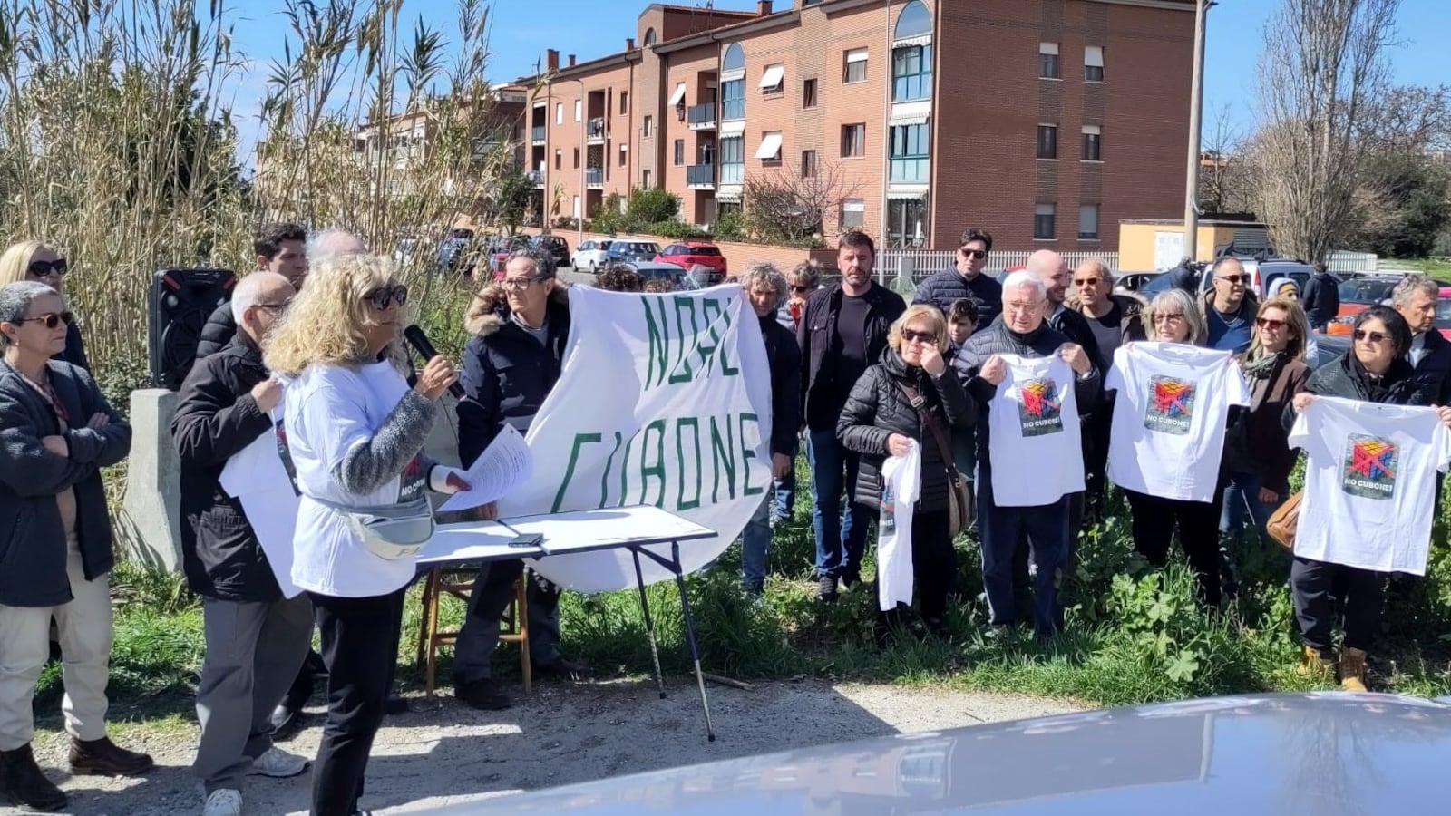 "Ignora le richieste dei cittadini". La "rossa" Livorno contro il Pd