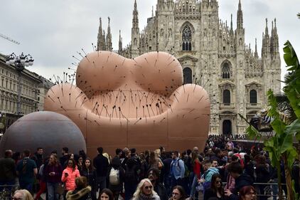 La "Maestà sofferta" arriva in piazza Duomo 4