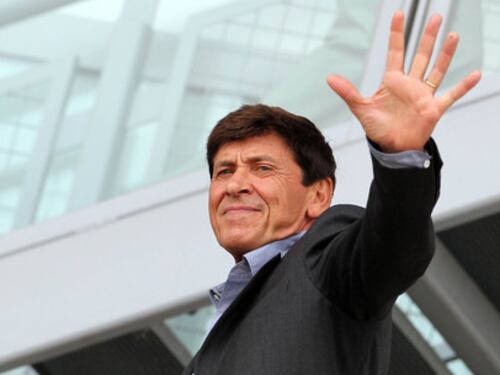 Gianni Morandi: "Facebook? Ecco come l'ho conquistato"