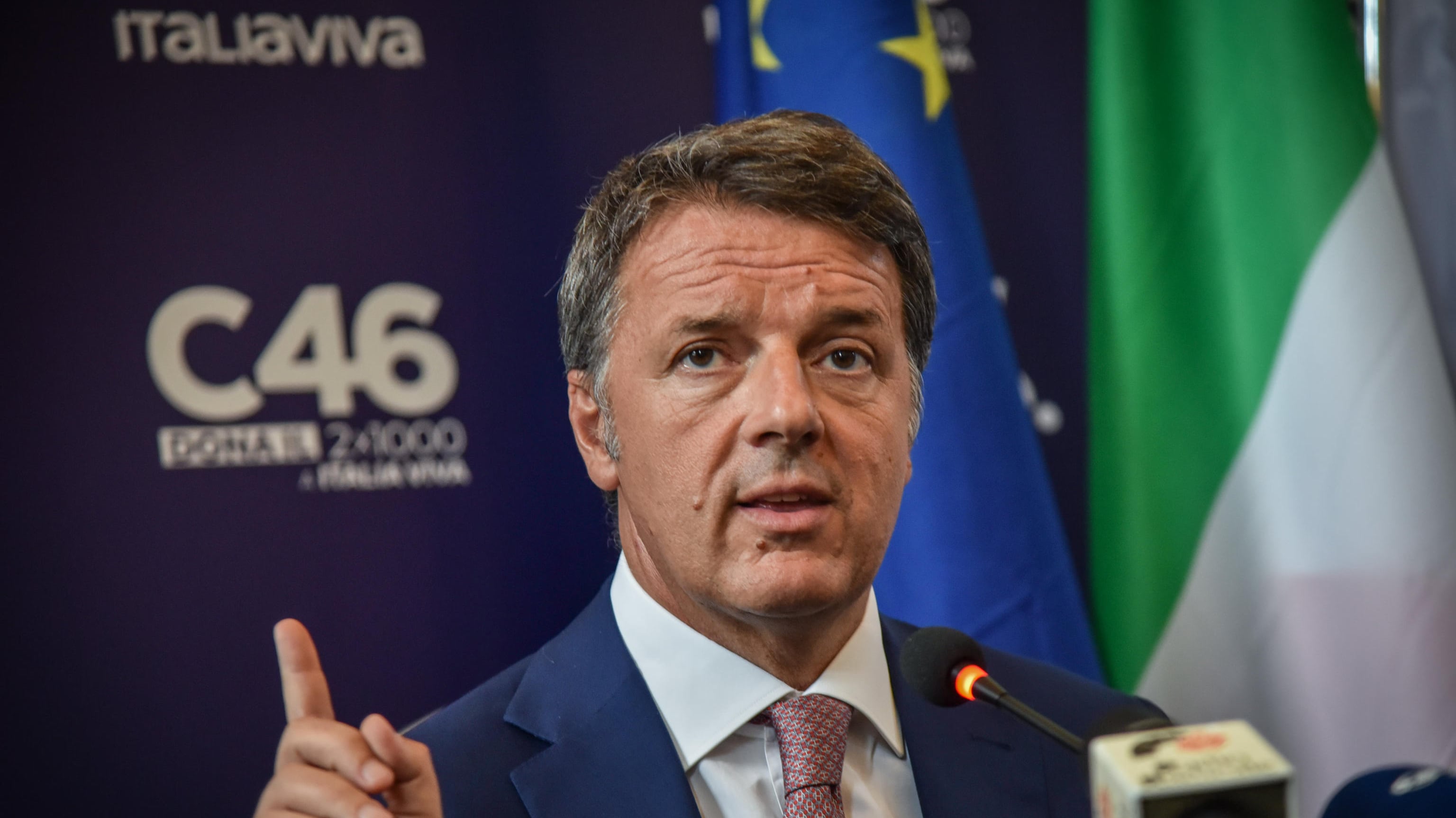 "Atreju? Vado volentieri". La mossa di Renzi che umilia il Pd