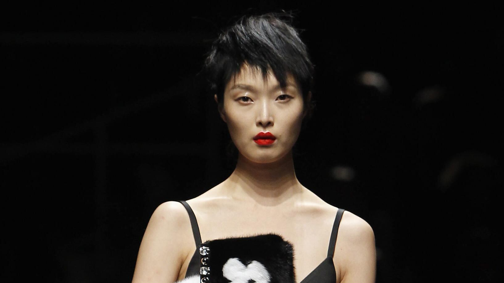 Così vestiremo a strati: da Armani a Blugirl il nuovo colore è «nudo»
