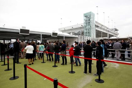 Expo, cancelli aperti: ecco i primi visitatori 8