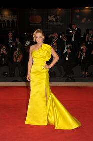 Mostra del Cinema di Venezia, la farfalla di Naomi Watts e i look sexy 10