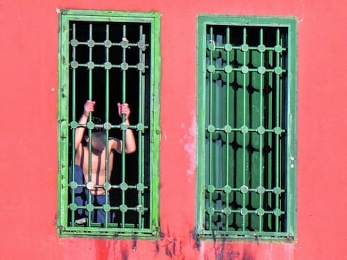 "Emergenza carceri intollerabile". E oggi Delpini entra al Beccaria
