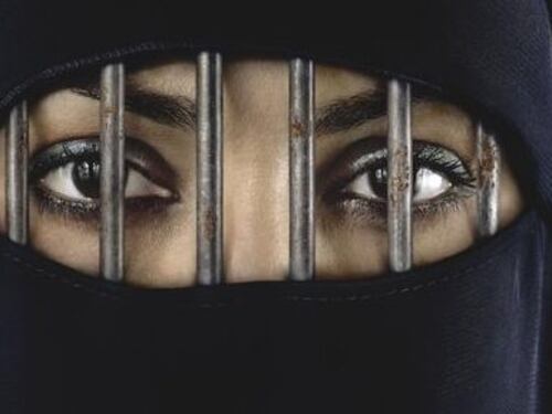 Manuale Isis: "La donna è schiava"