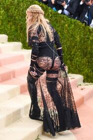 Madonna al Met Gala 2016 14