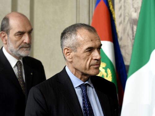 Cottarelli premier incaricato: senza fiducia voto a settembre