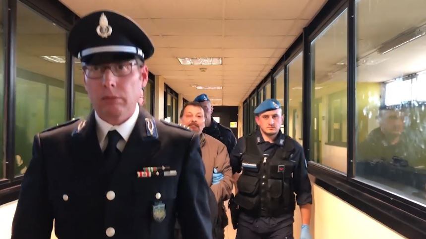 La rivelazione su Battisti: "È ancora sotto la protezione di Parigi"