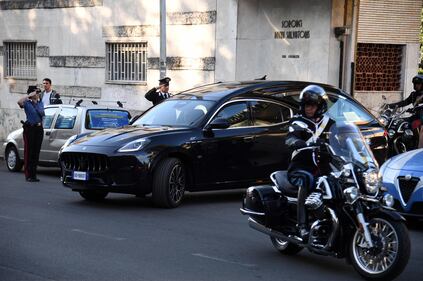 Napolitano, le immagini della camera ardente: il picchetto d'onore, le corone di fiori, l'arrivo dei politici 2