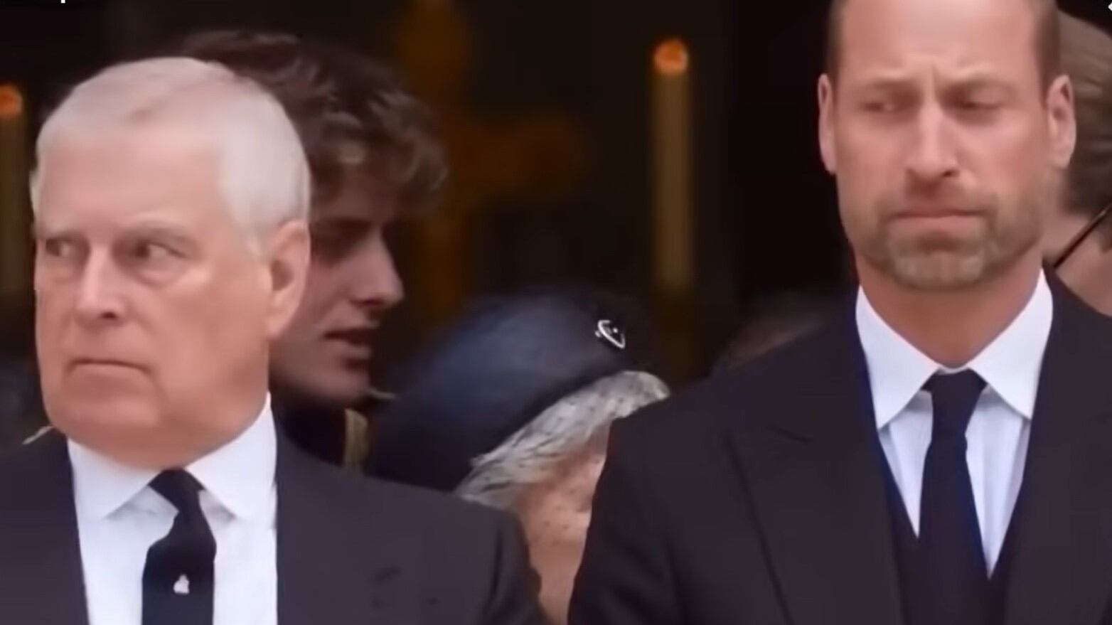 William e Carlo lasciano il funerale della Duchessa di Kent, la rabbia contro Andrea