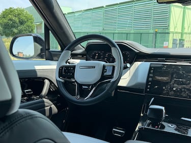 Range Rover Sport SV: guarda le foto 10