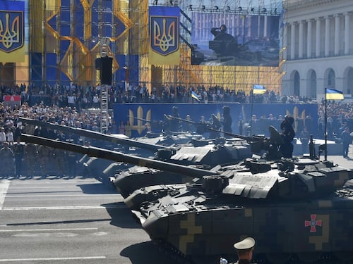 Approvata la legge marziale. Cosa succede ora in Ucraina