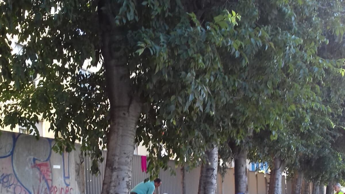 Napoli, sgomberati i senzatetto accampati davanti all’ospedale Loreto Mare