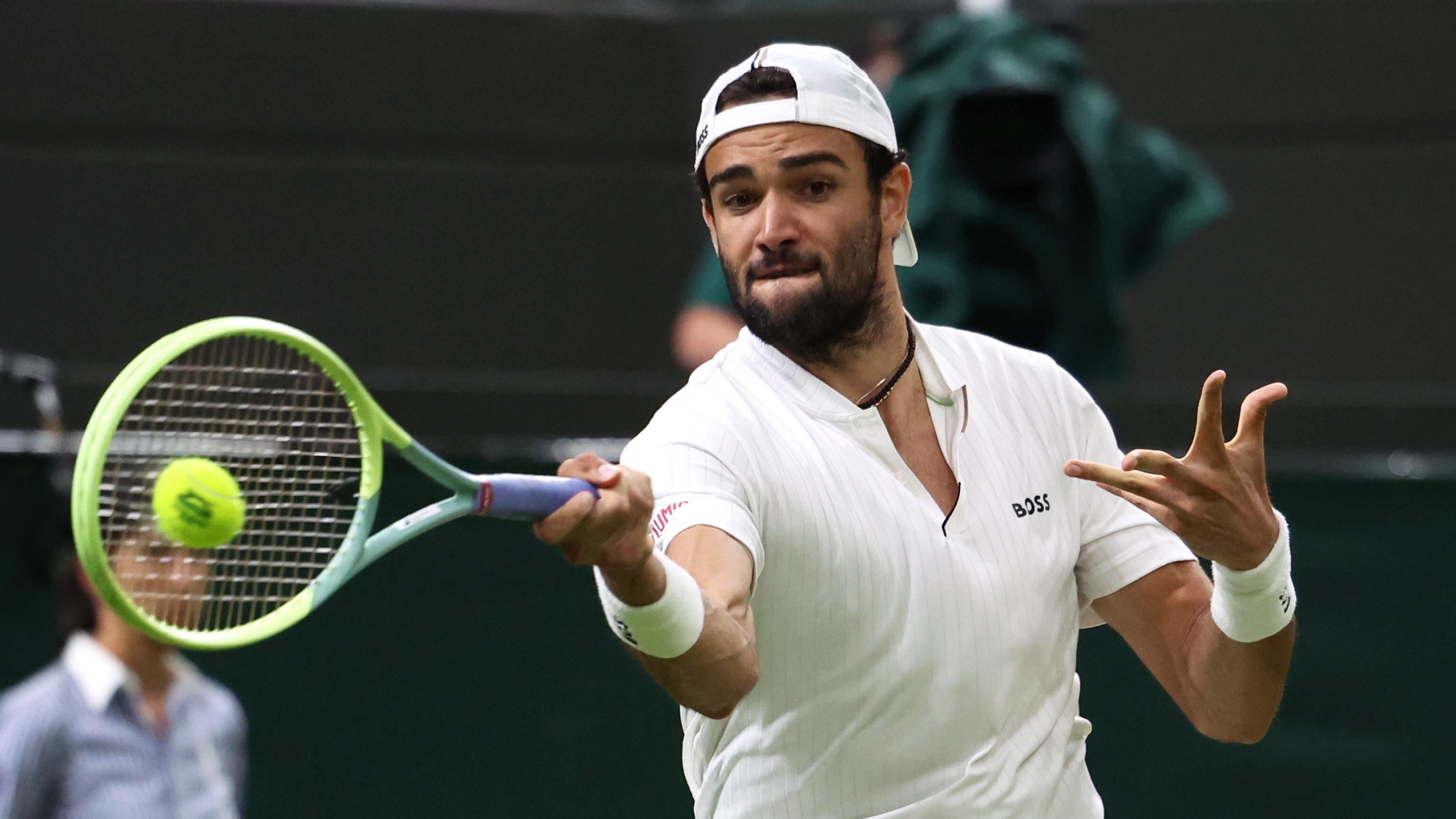 Troppo Sinner per Sonego nel derby italiano. Dramma Berrettini: brutto infortunio e si ritira