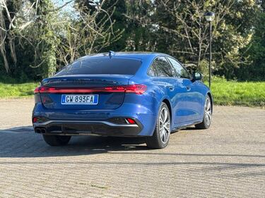 Audi A5 TDI: guarda la gallery della nuova berlina ibrida tedesca 1