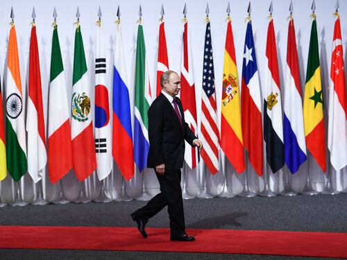 "Europa e Russia devono unirsi per contrastare il gigante cinese"
