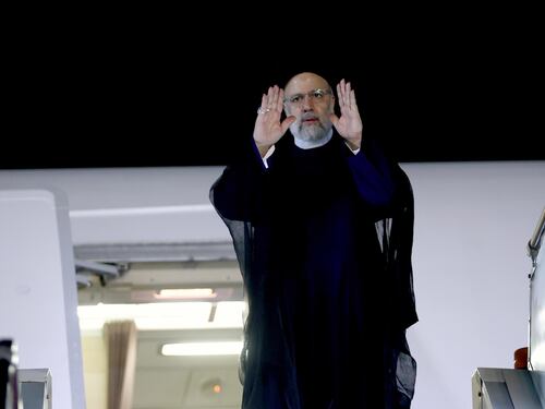 Soldi in cambio di prigionieri: cosa c'è dietro l'accordo tra Usa e Iran