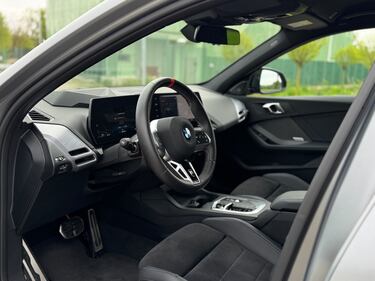 BMW M135i 2025: guarda la gallery della Serie 1 più cattiva di tutte 17