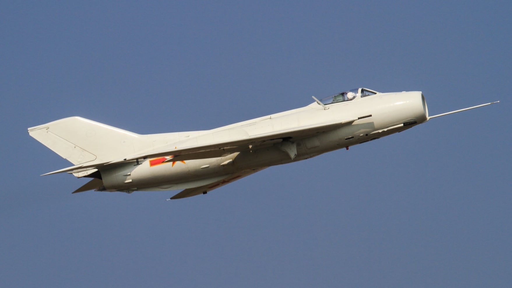 “Ha trasformato jet in droni suicidi”: la strana strategia della Cina