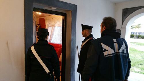 Ville di lusso, auto e conti correnti: maxi sequestro di 30 milioni ai nomadi 2