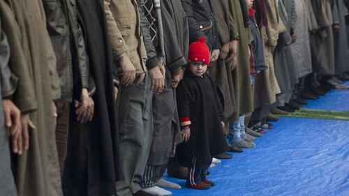 Kashmir, musulmani ricordano la morte del sufi Khwaja Naqashbandi 1